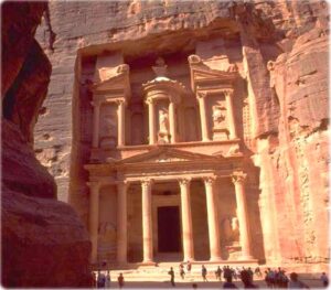 http://www.padrelucas.com.br/informaximo/paginas/imagens/Image/petra_jordania.jpg